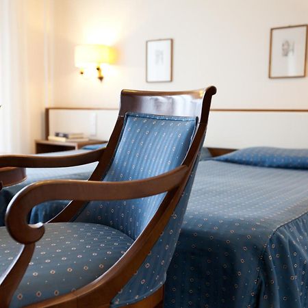 Hotel La Residence & Idrokinesis Abano Terme Bagian luar foto