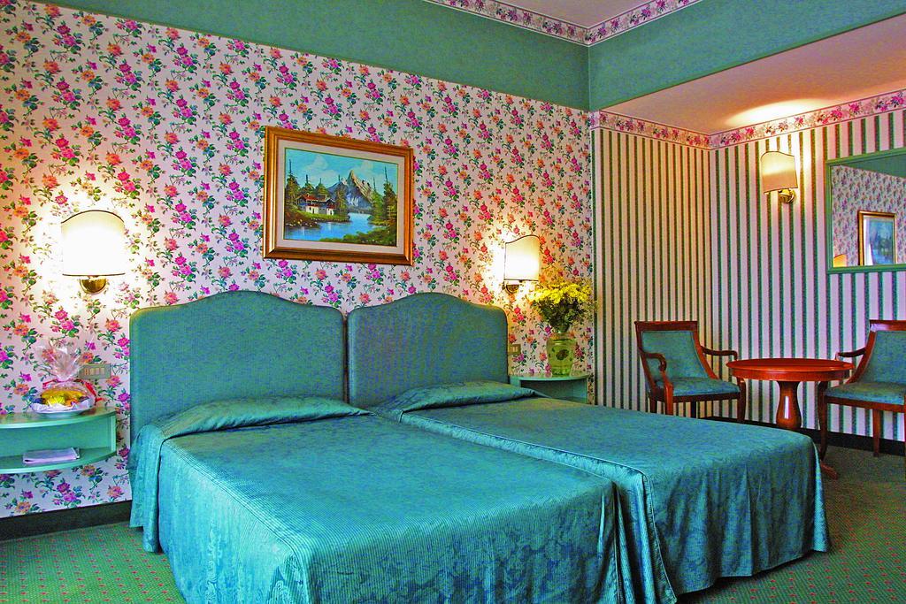 Hotel La Residence & Idrokinesis Abano Terme Bagian luar foto