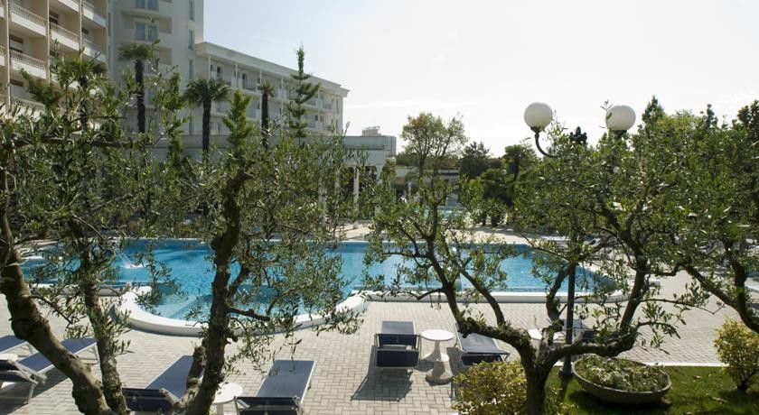 Hotel La Residence & Idrokinesis Abano Terme Bagian luar foto